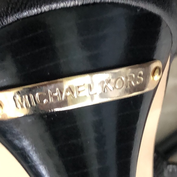 Michael Michael Kors Women’s Leather Strap Sandals - Picture 9 of 16